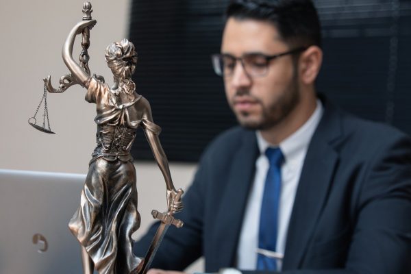 Pourquoi faire appel à un avocat d’affaires ?