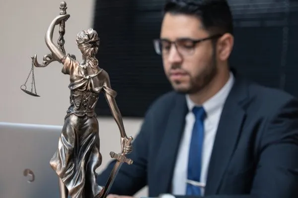 Pourquoi faire appel à un avocat d’affaires ?