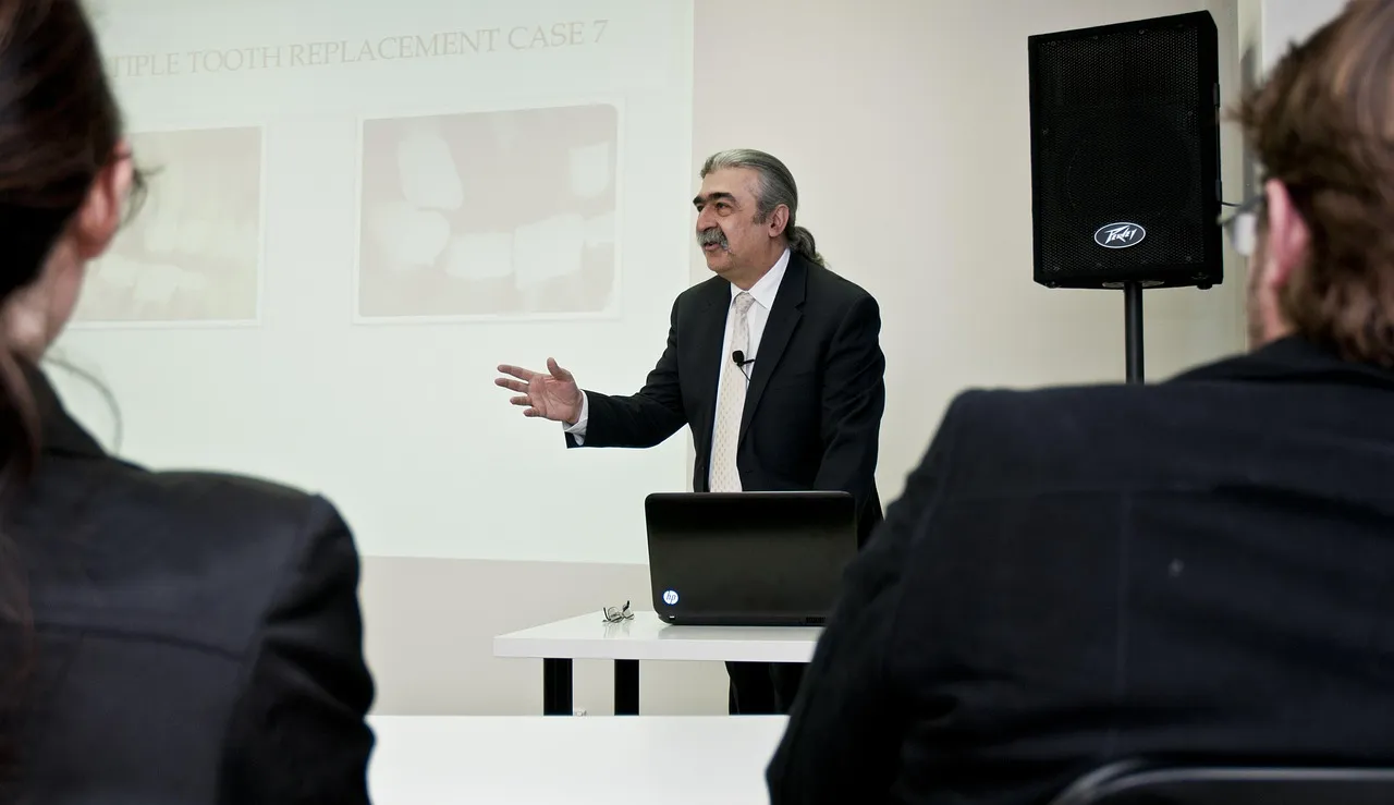 5 astuces pour trouver un speaker percutant