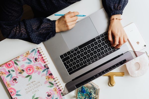 Créer sa propre marque de produits de luxe : nos conseils
