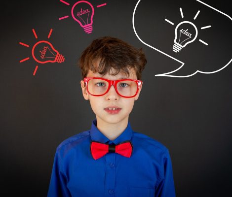 Quelles sont les missions de l’écran interactif dans le milieu scolaire?