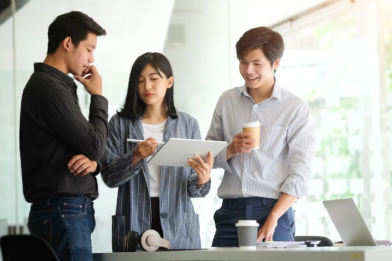 Pourquoi et comment choisir une assurance professionnelle adaptée à son activité ?