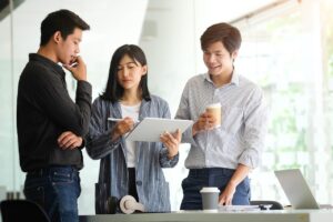 Pourquoi et comment choisir une assurance professionnelle adaptée à son activité ?