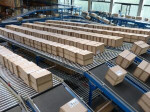Manutention aérienne ou au sol : comment choisir la solution la plus adaptée à votre activité ?