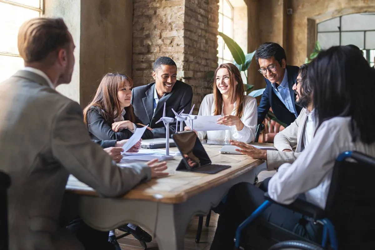 5 solutions efficaces pour enrichir l’expérience des agents publics au quotidien