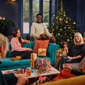 L’arbre de Noël, nouveau baromètre de la marque employeur : comment une tradition booste l’eNPS